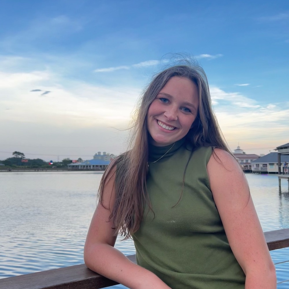 Meet your Posher, Lauren